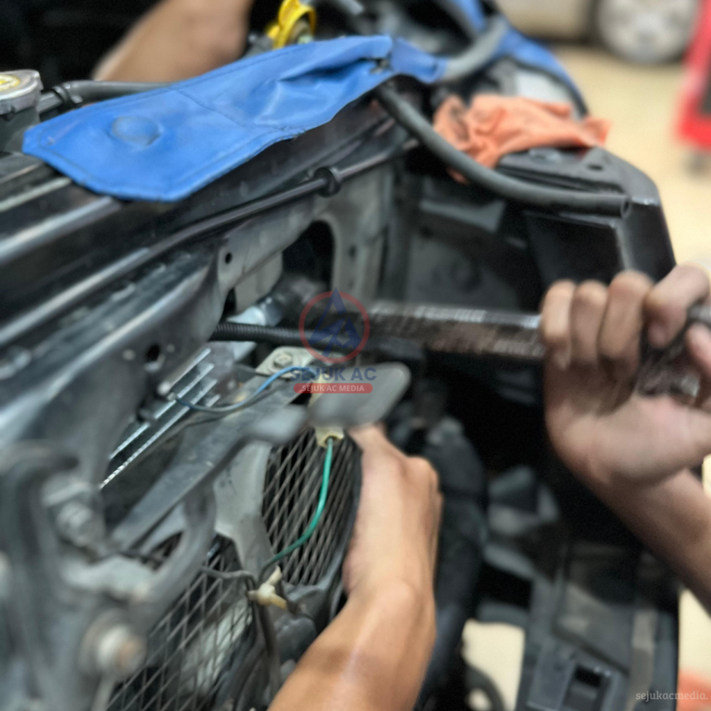 ac mobil lama dingin