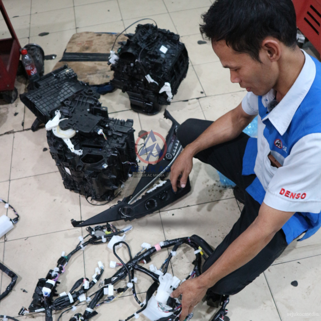 service AC mobil semua merek