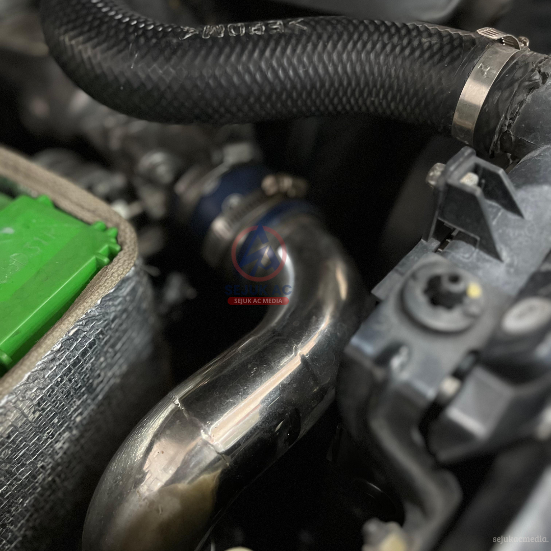 Penyebab Mesin Mobil Cepat Panas