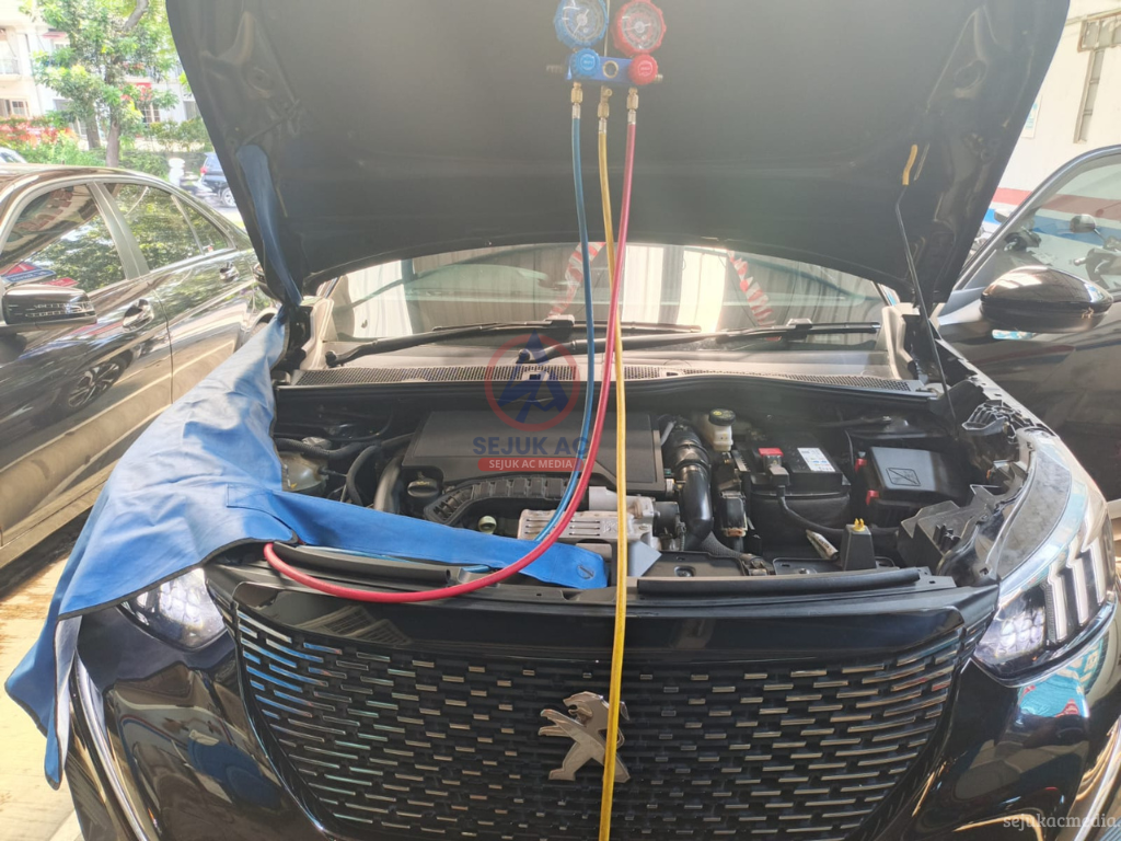 Oli Kompresor AC Mobil Hitam