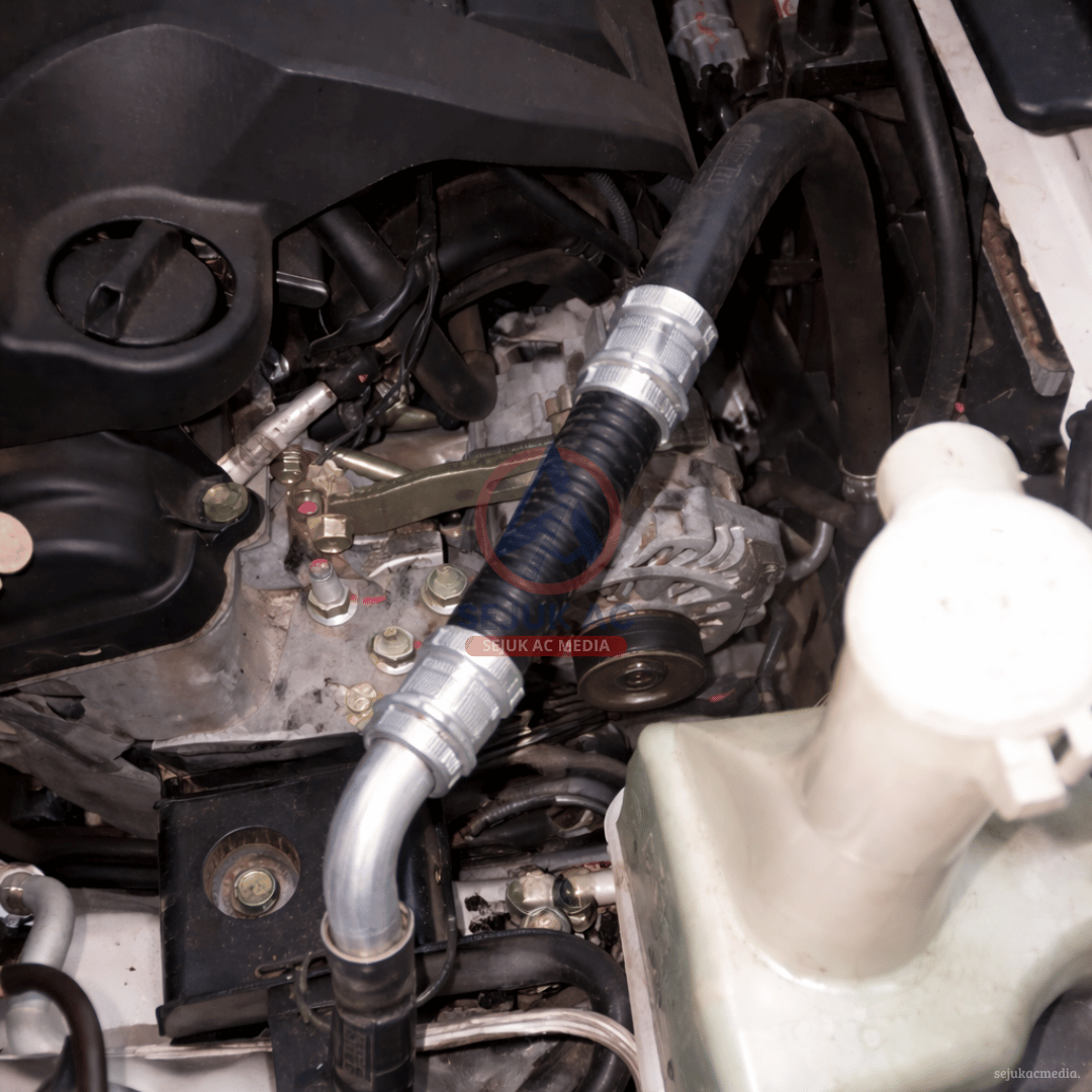 Selang AC Retak