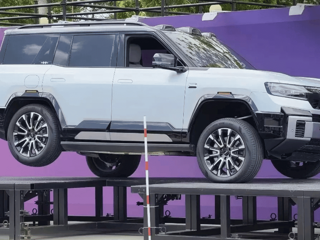 SUV Listrik China