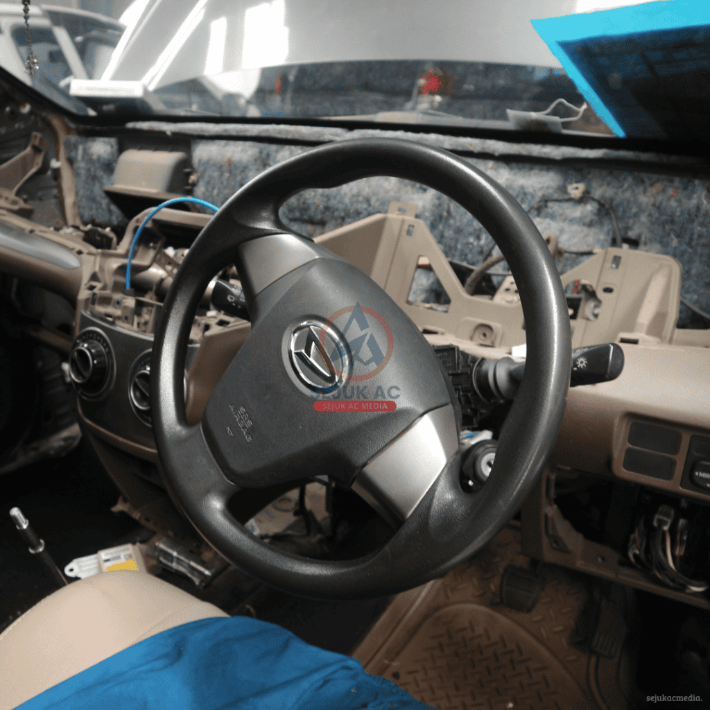ac mobil dingin sebelah
