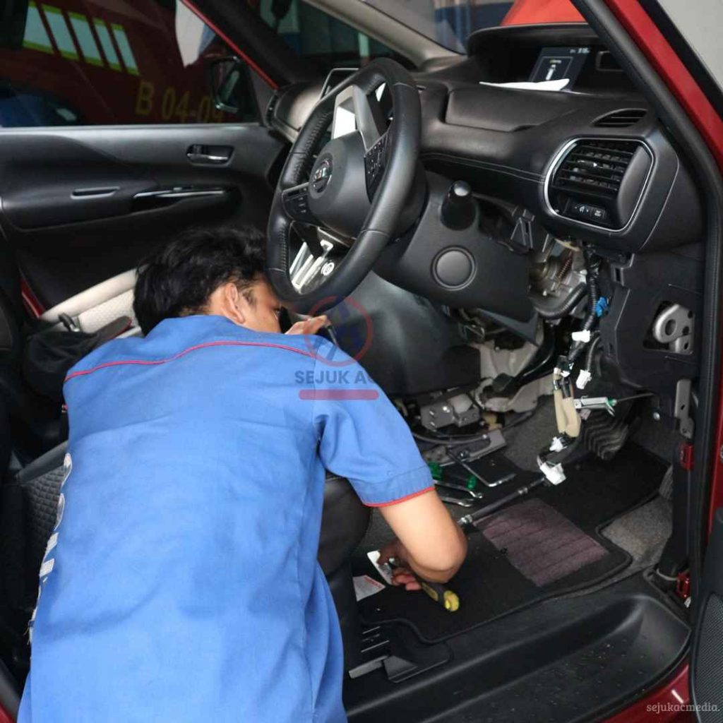 bolehkah menyalakan ac saat mesin mobil mati