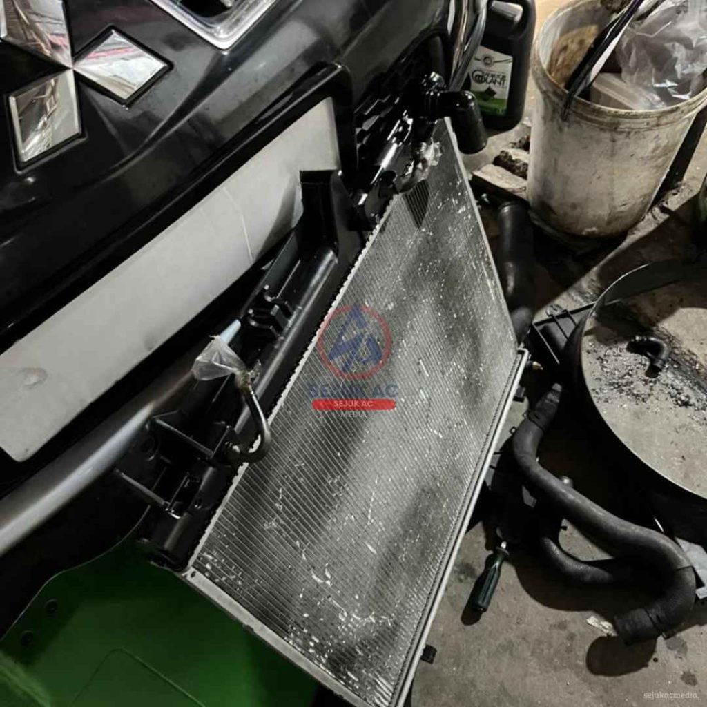 fungsi radiator mobil
