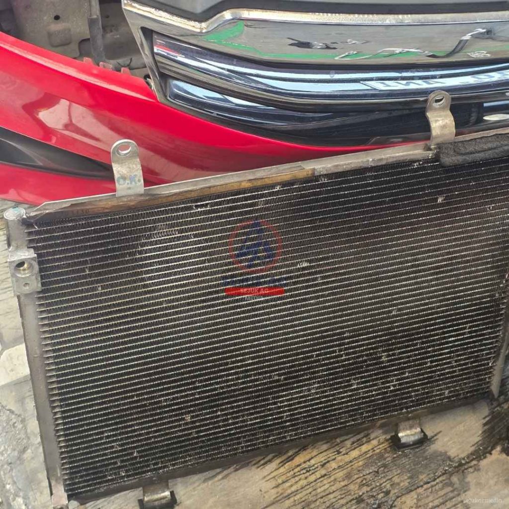 mobil nyendat saat ac nyala
