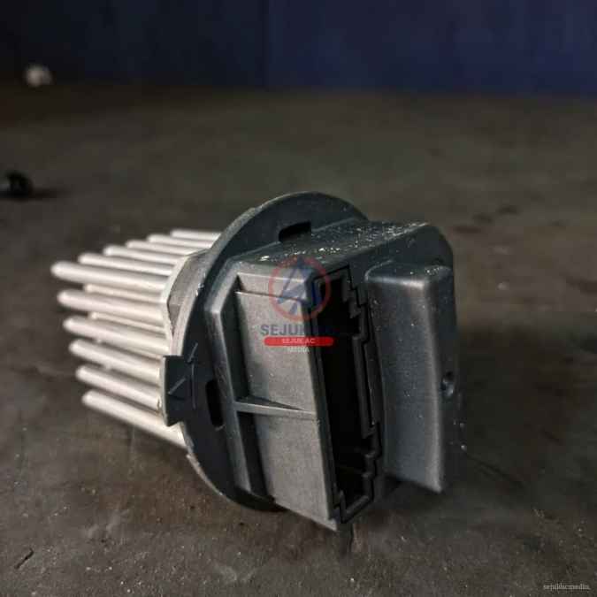 komponen fisik resistor blower ac mobil tipe modul transistor