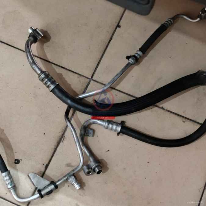 fungsi selang ac mobil