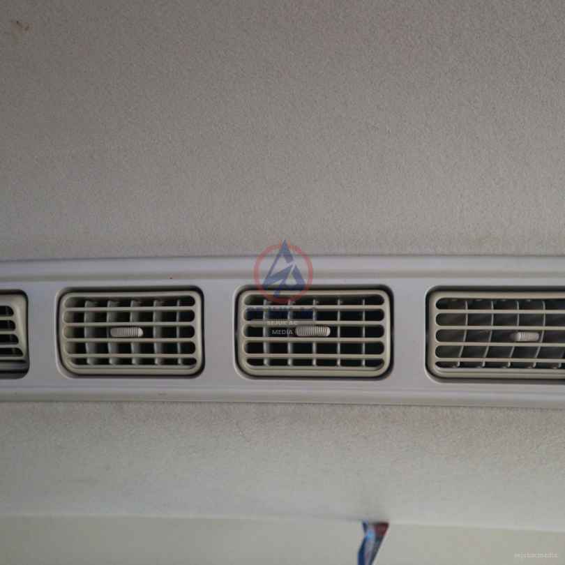 kisi-kisi ac mobil keluar serbuk putih
