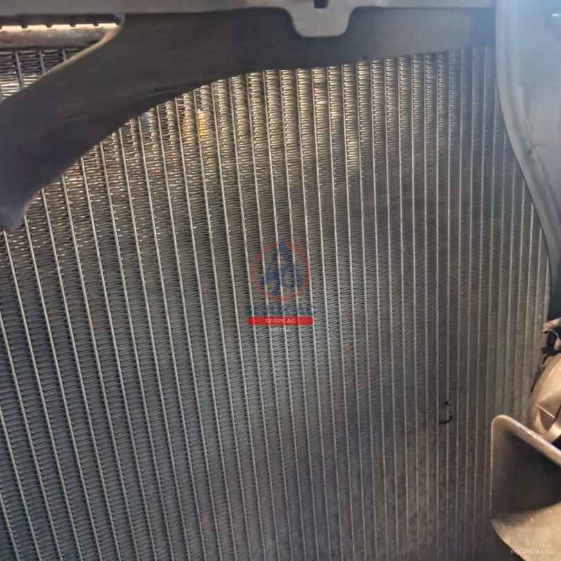 pengisian cairan radiator coolant untuk atasi tanda air radiator mobil habis di sejuk ac joglo